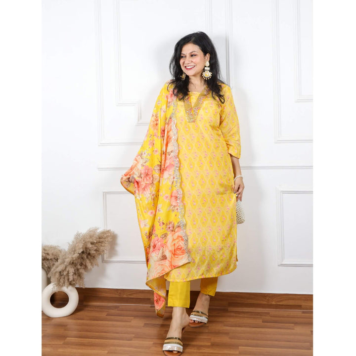 Zeenat Pineapple Yellow Floral Printed V Neck Muslin Top with Muslin Dupatta Set
