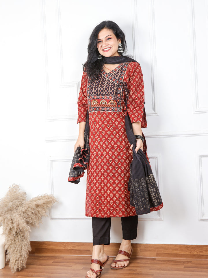Khairiyat Barn Red Angrakha Cotton Top With Cotton Dupatta 3 Piece Set