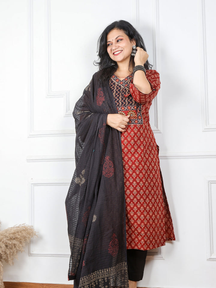 Khairiyat Barn Red Angrakha Cotton Top With Cotton Dupatta 3 Piece Set