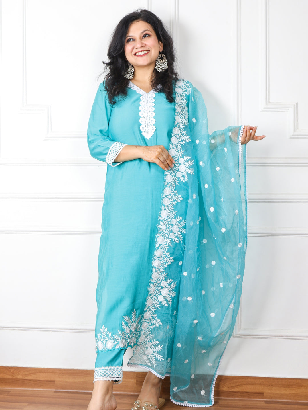 Faryaad Teal Blue Lace Work Muslin 3 Piece Set