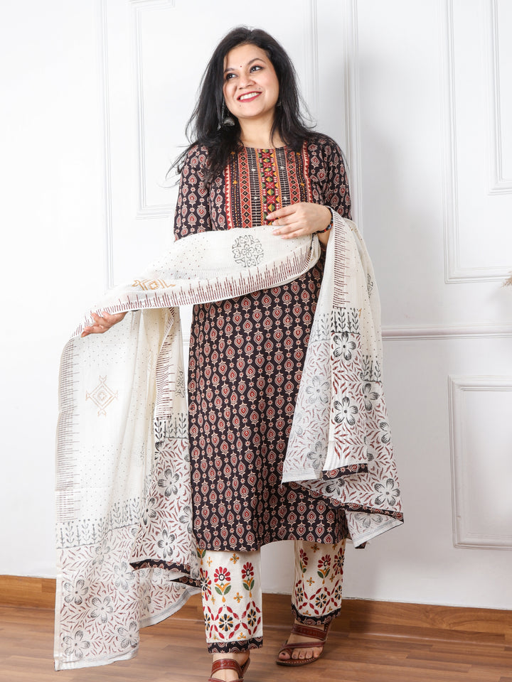 Chaahat Ebony Fade Black Kutch Mirror Neck Work Print Cotton 3 Piece Set D1