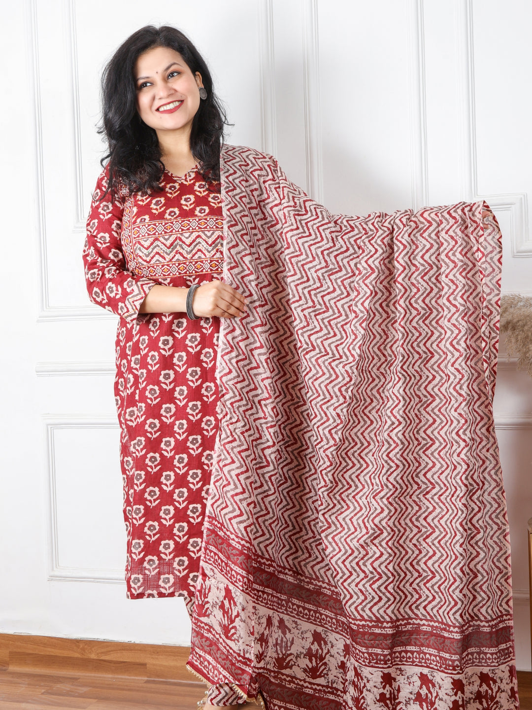 Ghoomar Rust Red Kutch Embroidery Neck Mirror Work Print Cotton 3 Piece Set D4