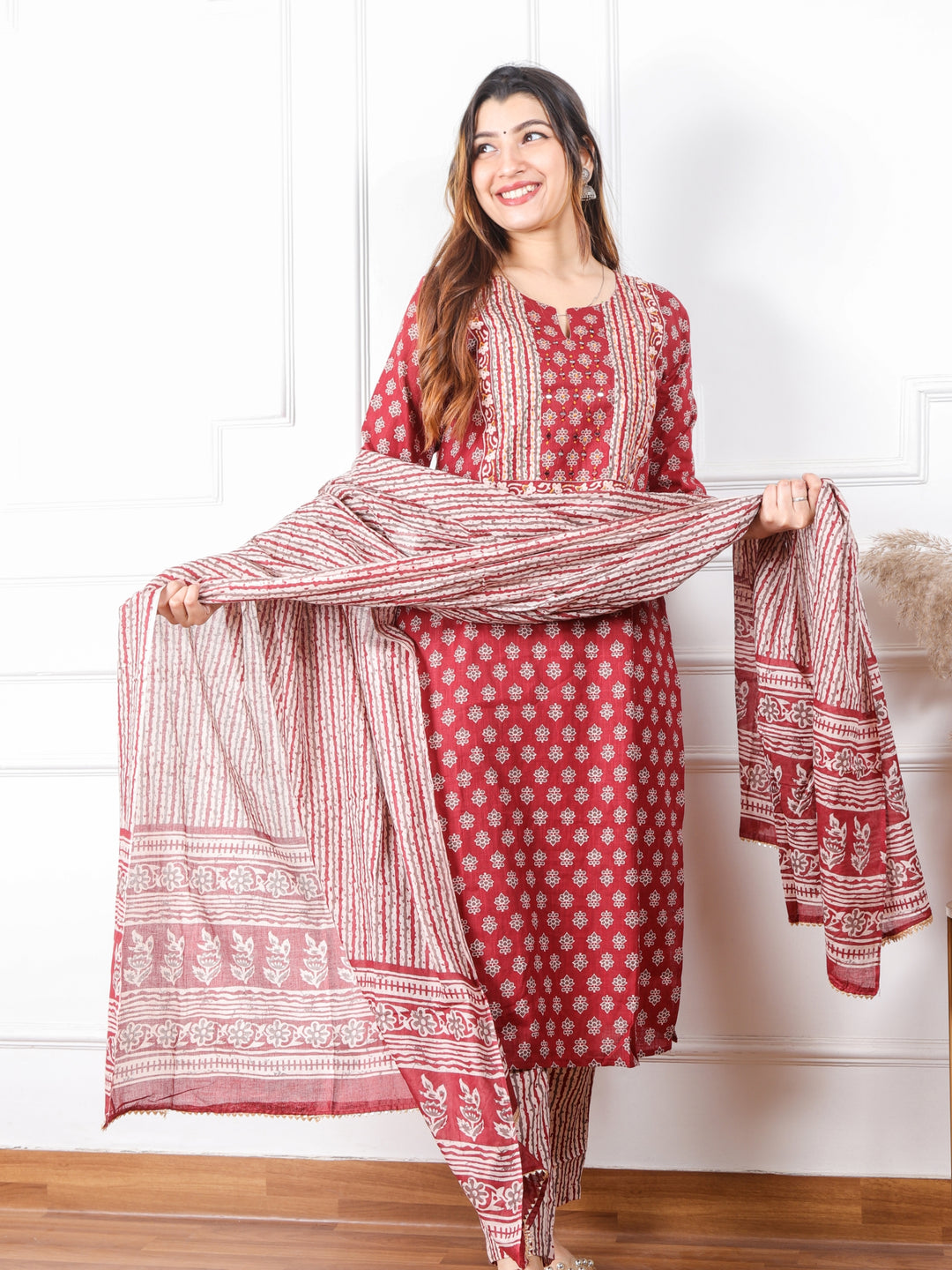 Ghoomar Rust Red Kutch Embroidery Neck Mirror Work Print Cotton 3 Piece Set D2