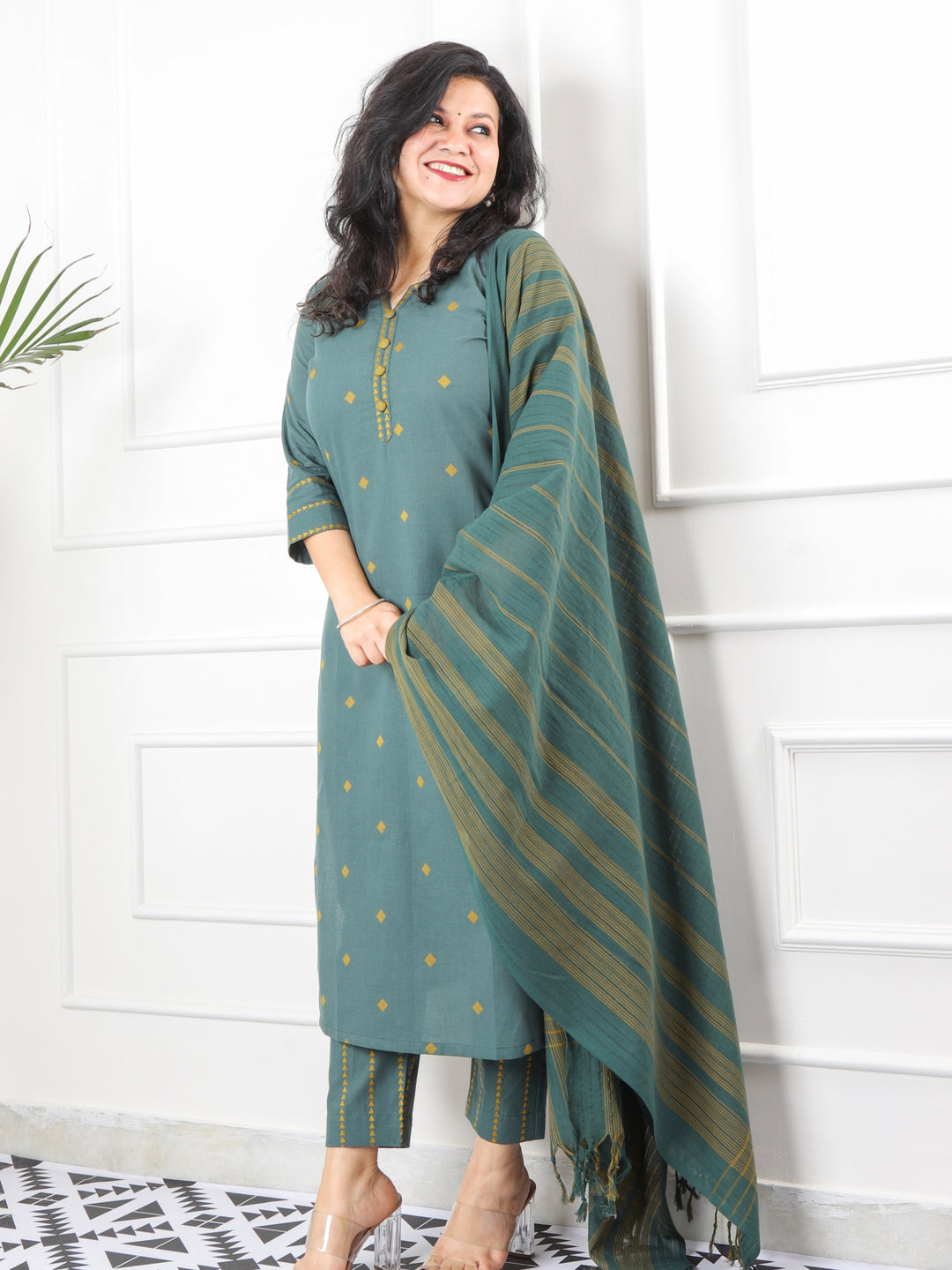 Rivaish Forest Green All Over Thread Weaved Handloom Cotton 3 Piece Set