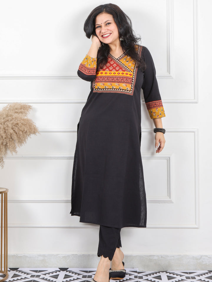 Shaayraana Midnight Black Kutch Fusion Work Cotton Flex Kurti-D1