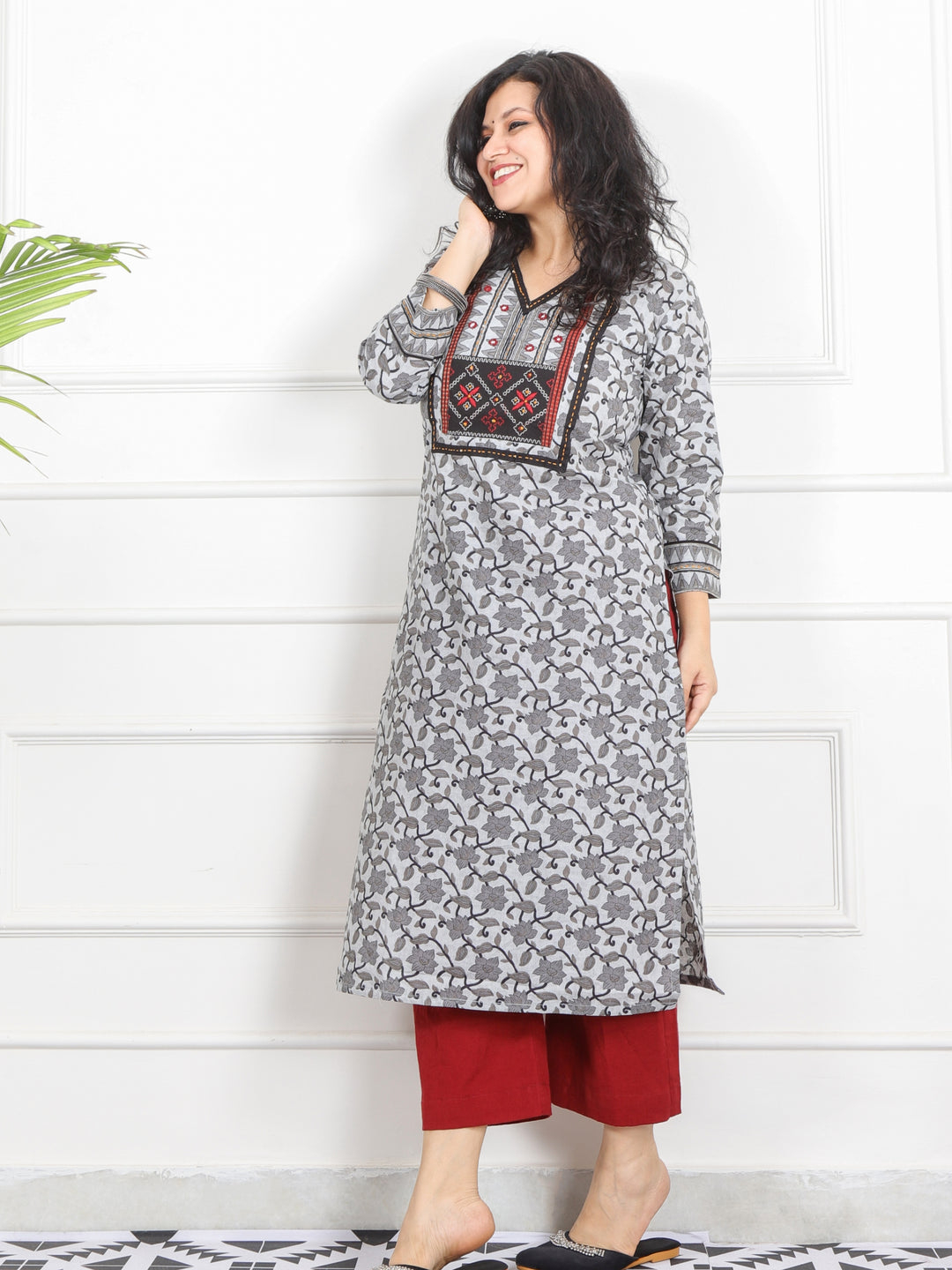 Ghoomar Pearl Grey Kutch Work Ajrak Printed Cotton Kurti-D3