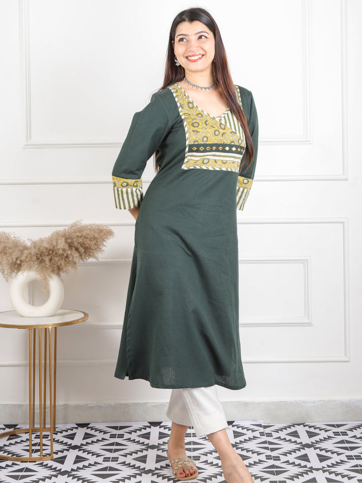 Raavi Sac. Green Kalamkari Yoke Patch Mirror Work Cotton Flex Kurti