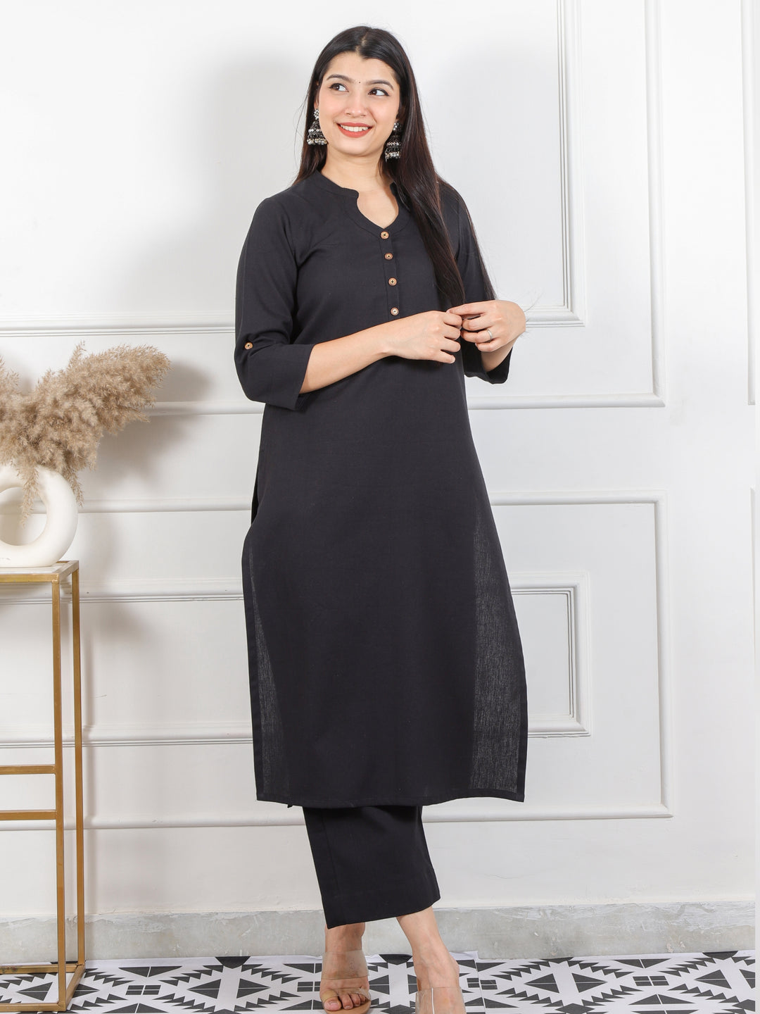 Ibaab Black Plain Cotton Flex Kurti in Chinese Collar Neck with Button