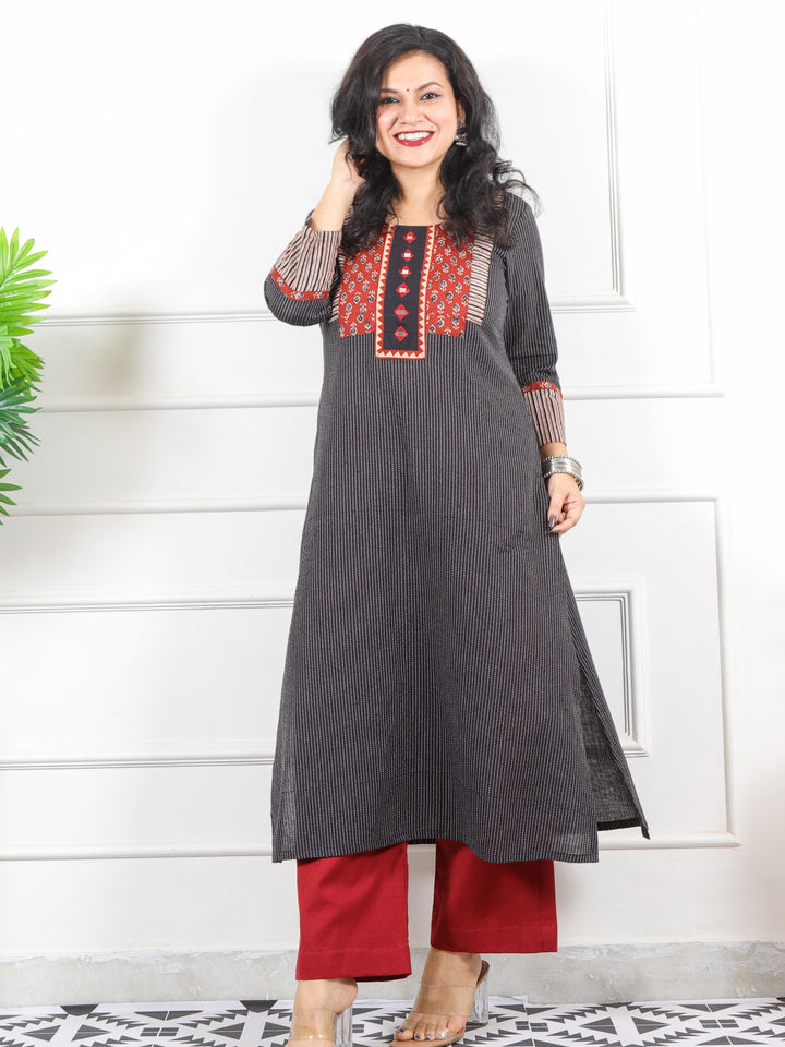 Rivaayi Oil Black Kutch Neck In Running Stitch Cotton Kurti-D2