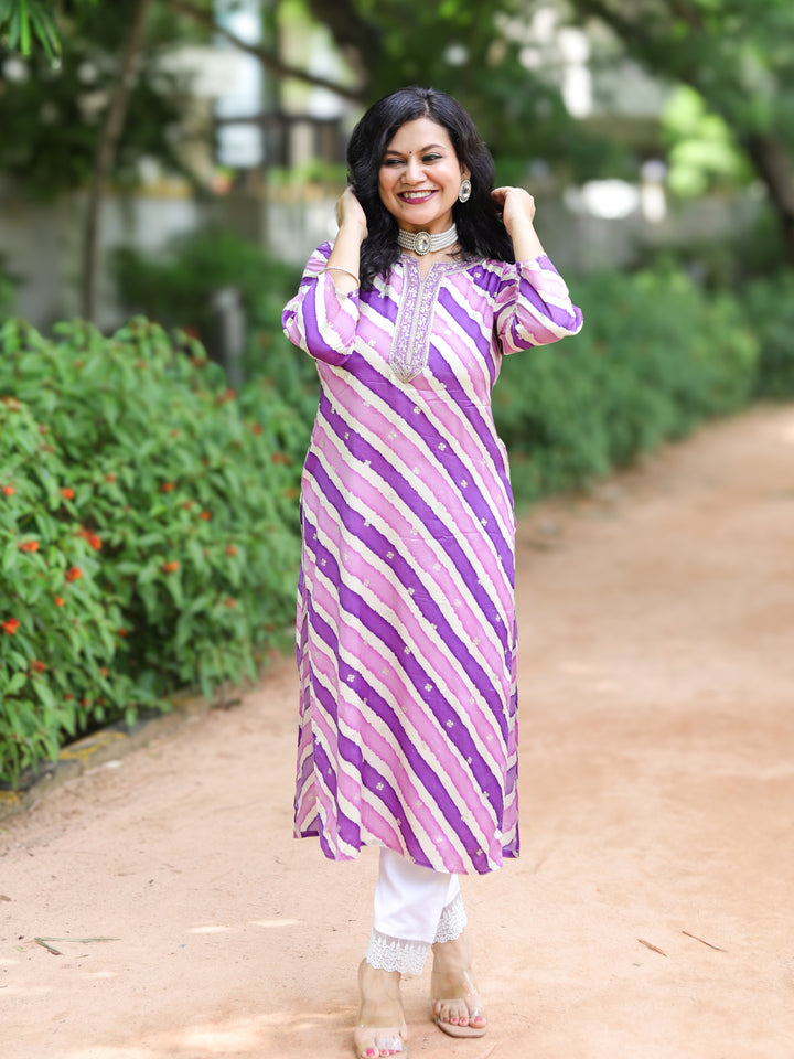 Zeenat Orchid Purple Zari Lace Work In Leheriya Printed Muslin Modal Kurti