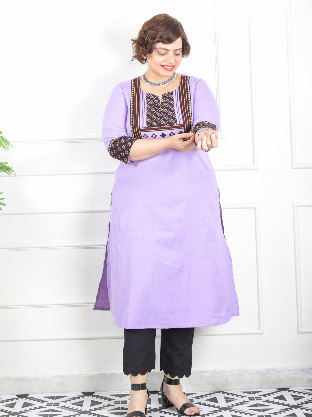 Rivaayi Soft Lavender with Black Printed Kutch Patch Neck Cotton Flex Kurti