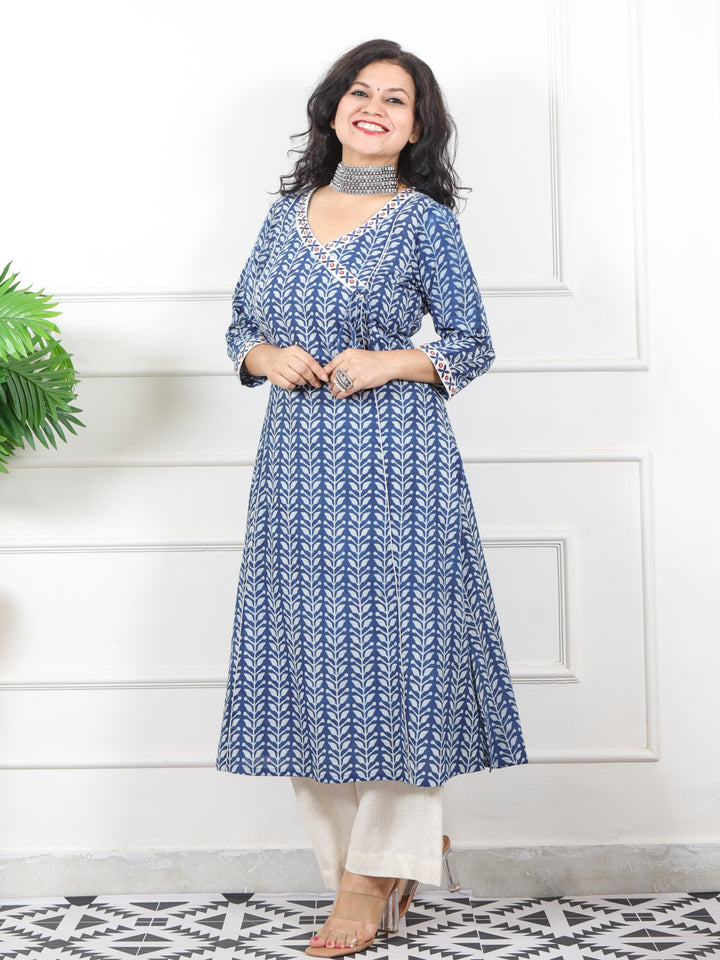 Mannat Sapp. Blue Lace with Angrakha Neck Dabu Printed Cotton Kurti