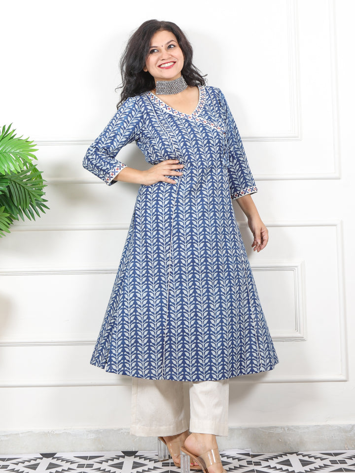 Mannat Sapp. Blue Lace with Angrakha Neck Dabu Printed Cotton Kurti
