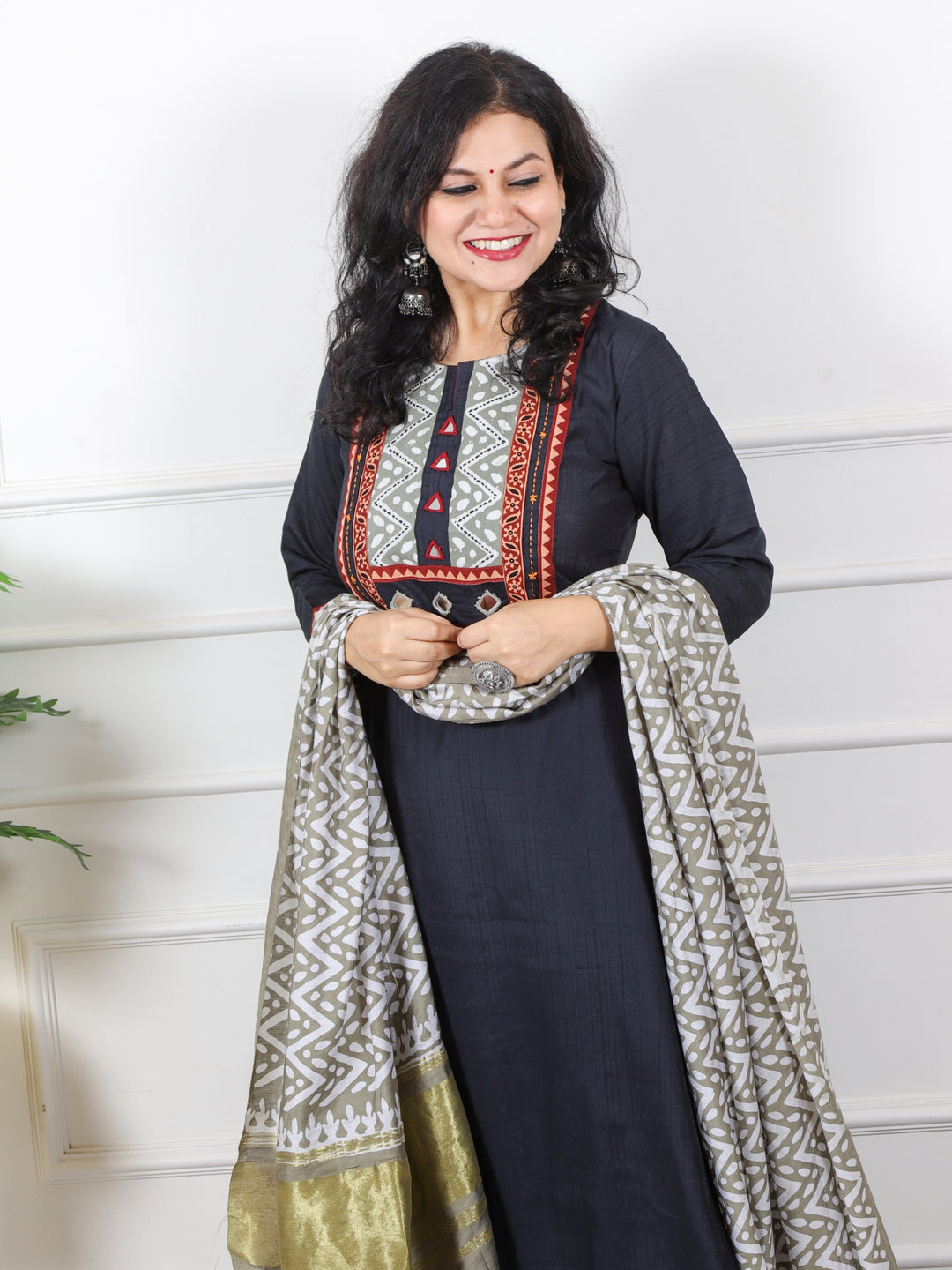 Raanjhaan Ebony Black Kutch Neck with Mirror Work Cotton 3 Piece Set