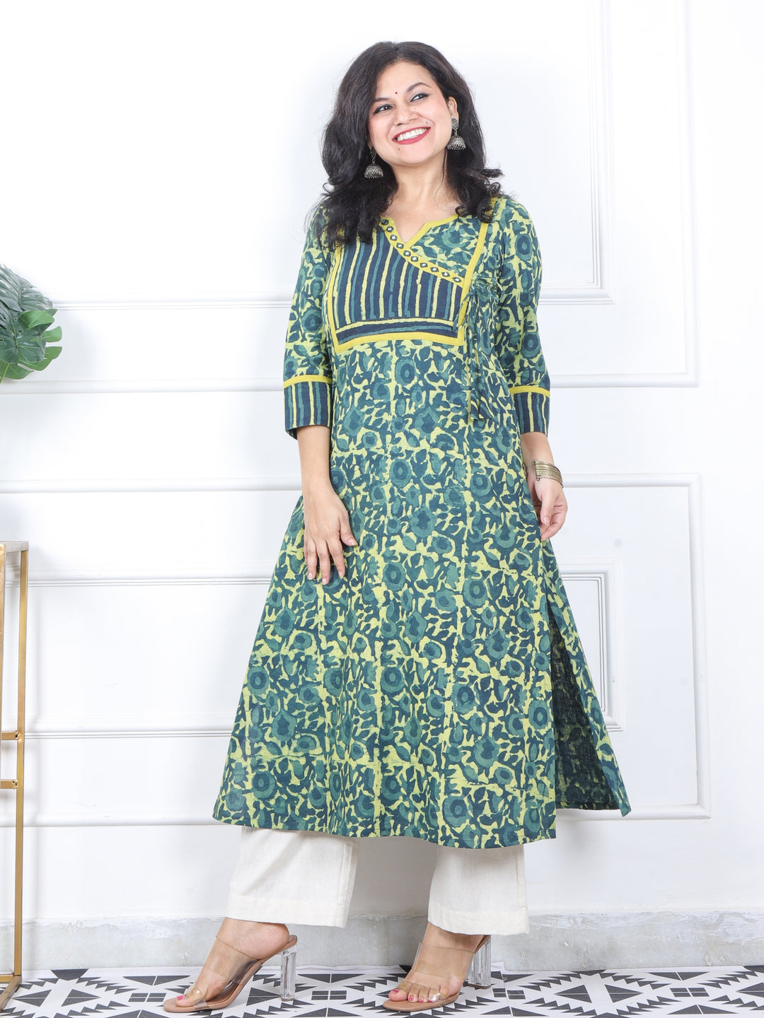 Mannat Sac. Mint Green Lace with Angrakha Neck Dabu Printed Cotton Kurti