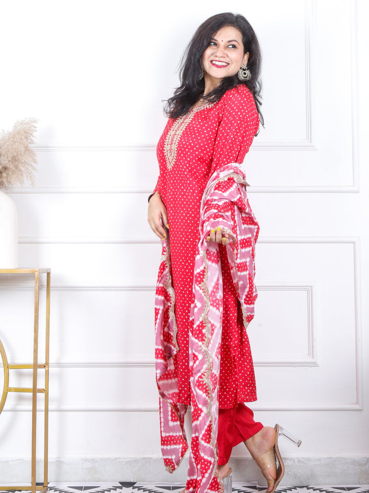 Daarshvi Candy Red Embellished Neck Bandani Printed Muslin 3 Piece Set