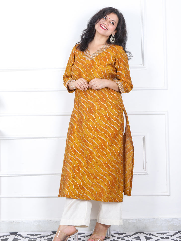 Prakriti Mustard Yellow Leheriya Print with V Neck Lace Work Modal Kurti