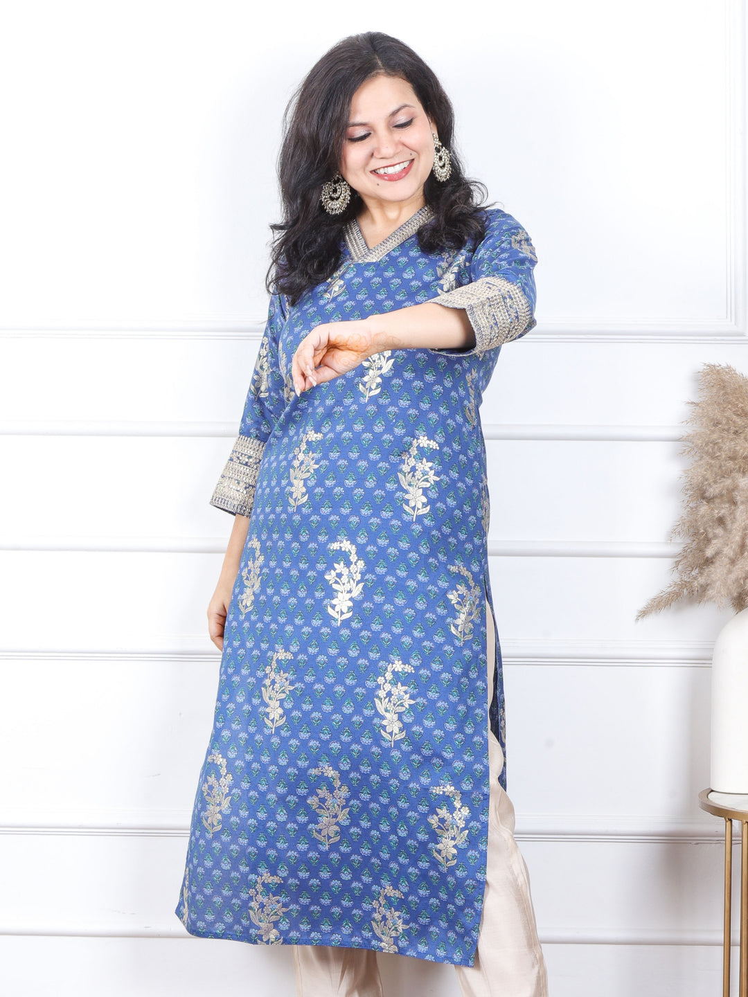 Sajna Sapp. Blue V Neck In Floral Printed with Foil Work Muslin Kurti