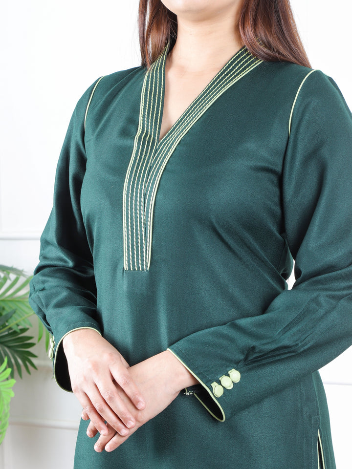 Bloosom Sac.Green Running Thread Neck Work Semi Pashmina Winter Kurti