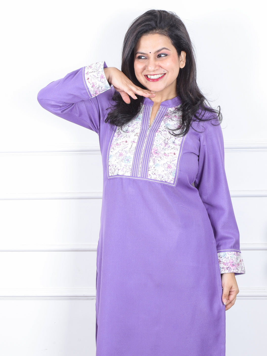 छाया Periwinkle Lilac Floral Printed Patch in Semi Pashmina Winter Kurti