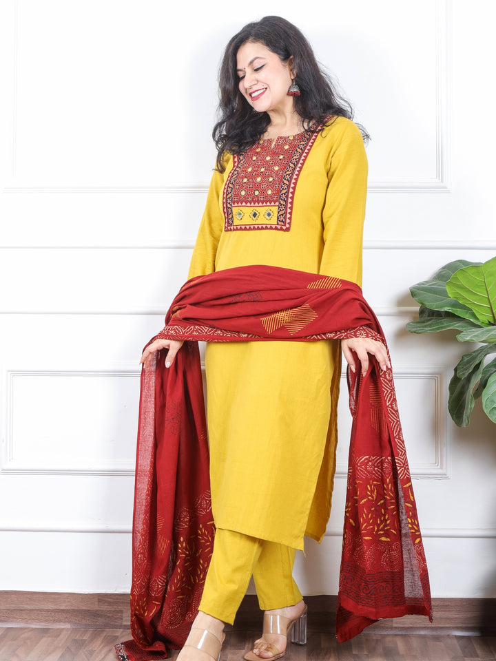 दर्शनी Dijon Yellow Kutch Patch Neck Work Cotton 3 Piece Set