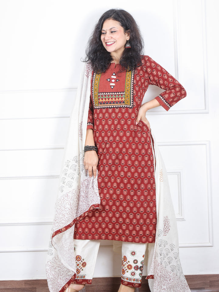 छबेली Cherry Red Kutch Mirror Neck Work Print Cotton 3 Piece Set- D2