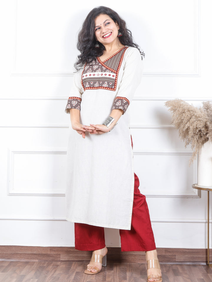 Svroop Pearl White Angrakha Neck Style Ajrak Printed Patch Cotton Flex Kurti