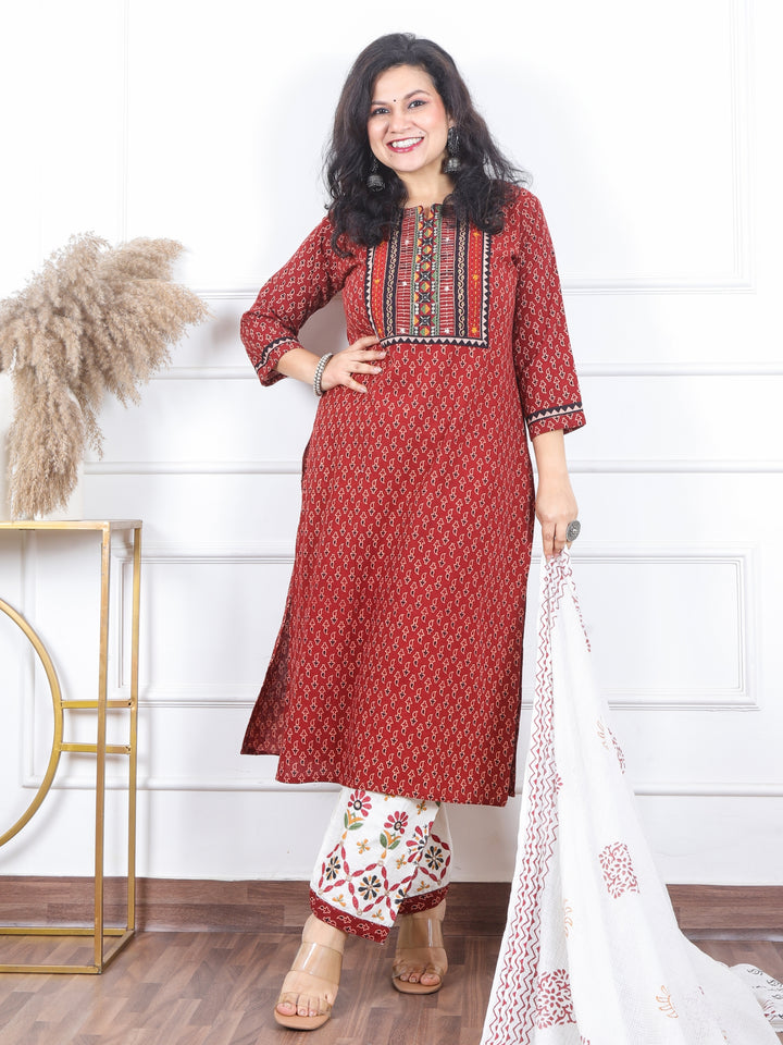 छबेली Cherry Red Kutch Mirror Neck Work Print Cotton 3 Piece Set- D3