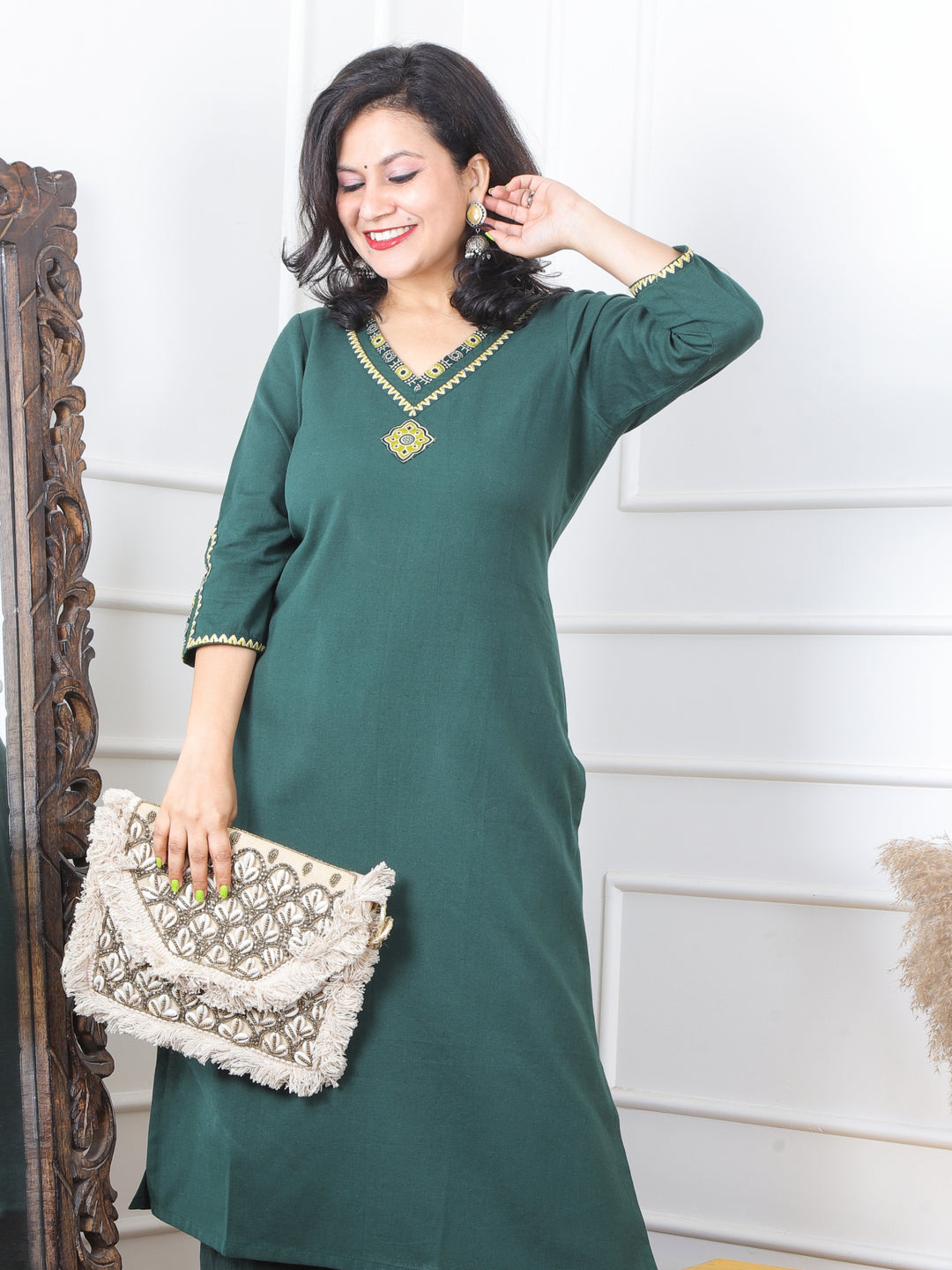 Khawb Forest Green V Neck Lace With Thread Work Cotton Flex Kurti