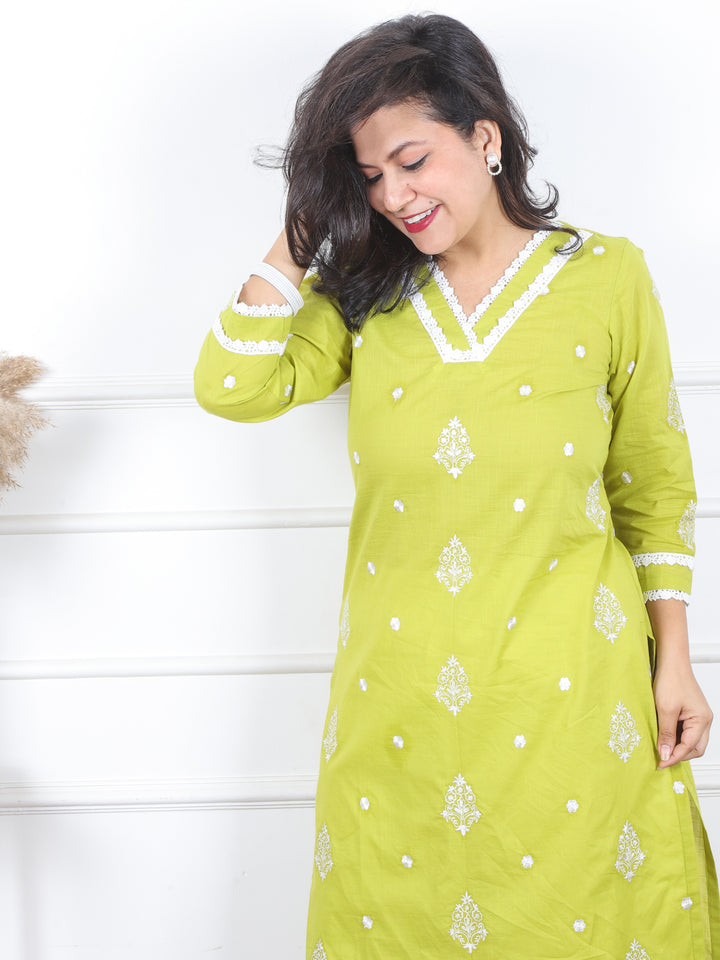 Subhranti Minty Green V Neck Lace Work Embroidered Cotton Slub Kurti