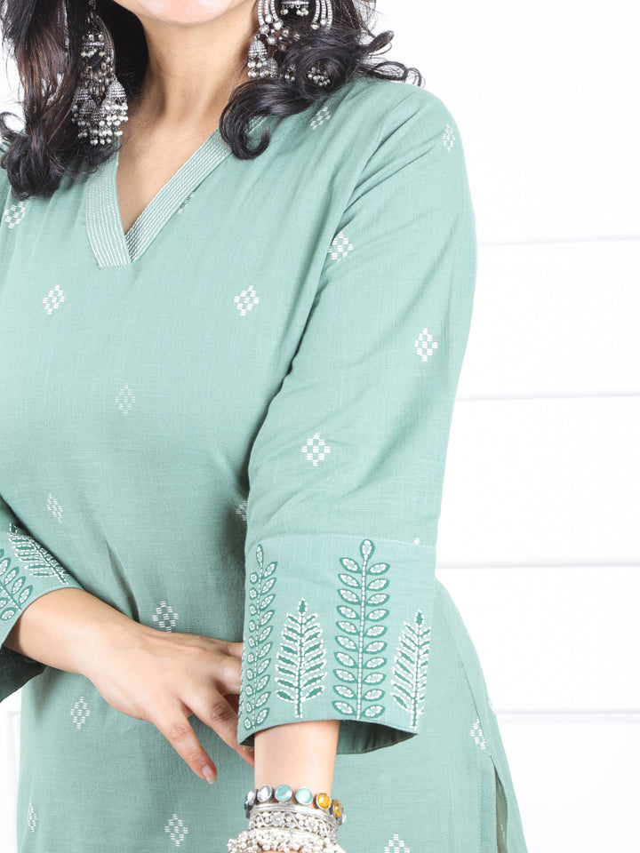 चांदनी Laurel Green V Neck with Thread Buti Work Cotton Kurti