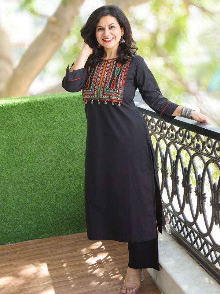 Subhranti Raven Black Thread Embroidered Neck Work Cotton 2 Piece Set