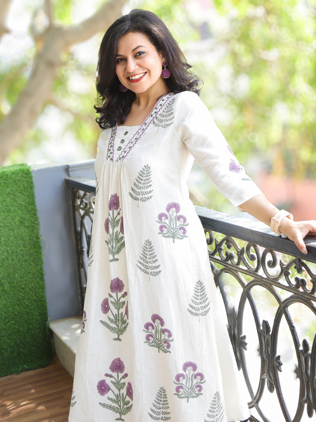 Holiya Shell White with Purple Thread with Mirror Work Alia Cut Cotton 2 Piece Set