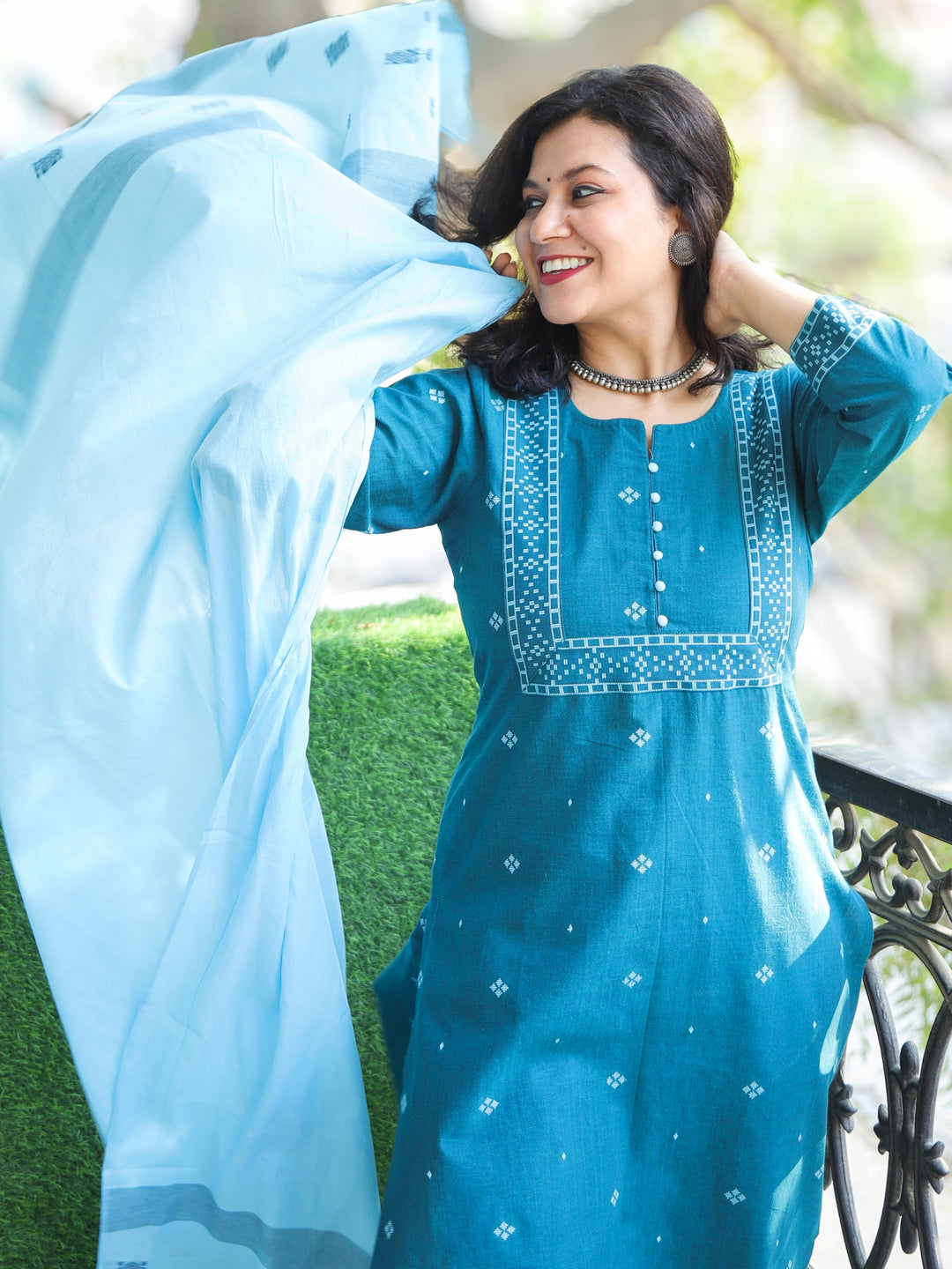 Wamiqa Arabian Teal All Over Thread Weaved Handloom Cotton 3 Piece Set