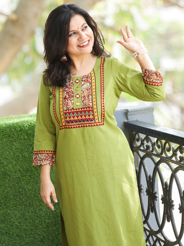 Shaniya Leaf Green Mirror Neck with Kalamkari Print Details Cotton Kurti