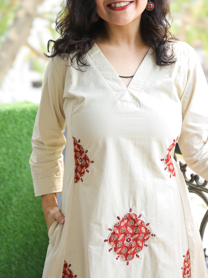 Chanda Creamy White V Neck Applique Work with Mirror Cotton Co-Ord Set