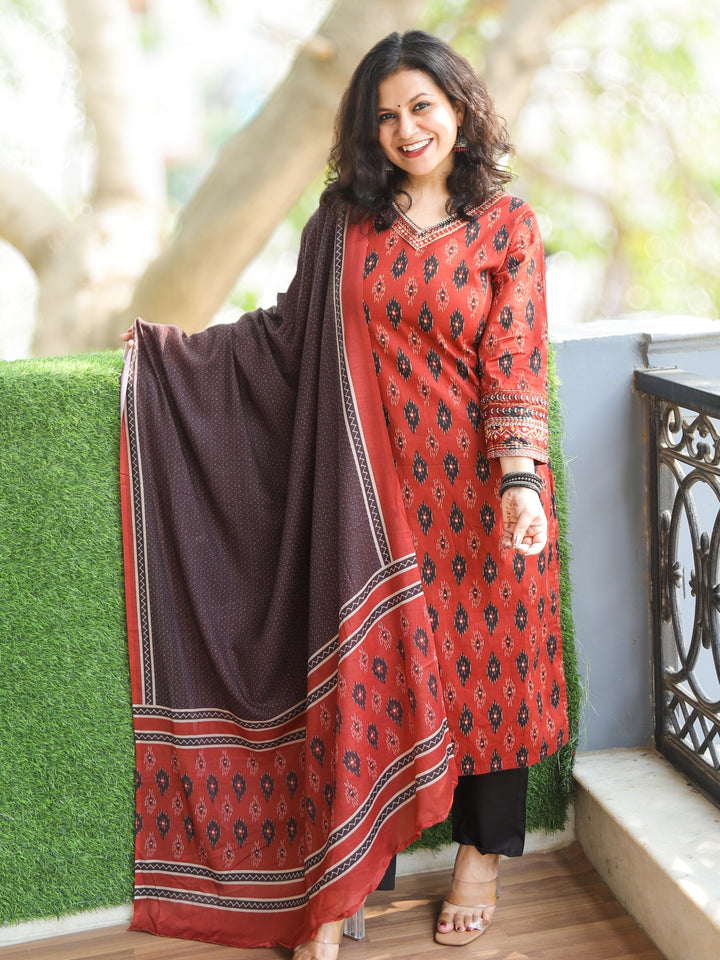 Chanda Berry Red V Neckline with Lace Work In Printed Cotton 3 Piece Set