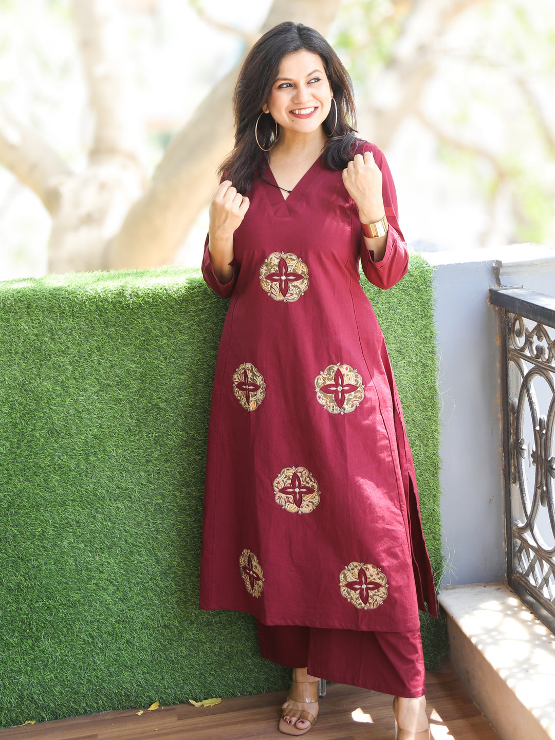 Chanda Blueberry Plum V Neck Applique Work with Mirror Cotton Co-Ord Set