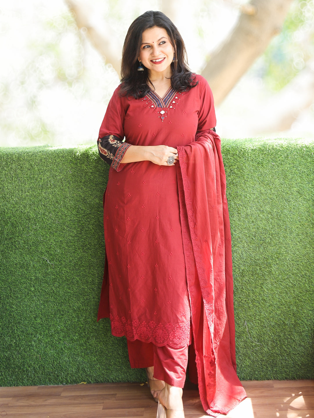 Chanda Dark Maroon V Neck Mirror Work Thread Buti Cotton 3 Piece Set