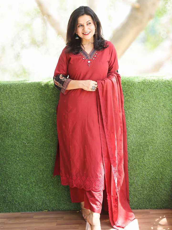 Chanda Dark Maroon V Neck Mirror Work Thread Buti Cotton 3 Piece Set