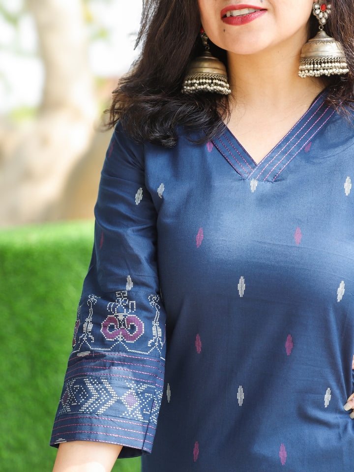 Pankhudi Royal Navy Blue V Neck Printed Work Cotton Kurti