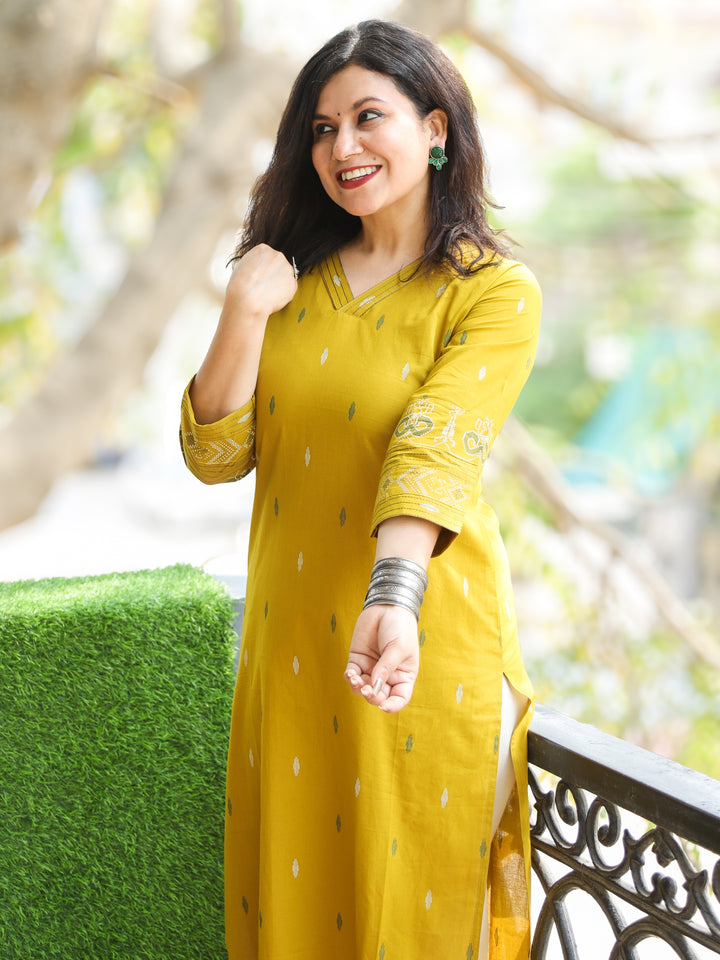 Pankhudi Dandelion Yellow V Neck Printed Work Cotton Kurti