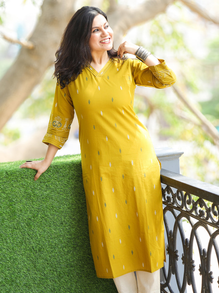 Pankhudi Dandelion Yellow V Neck Printed Work Cotton Kurti