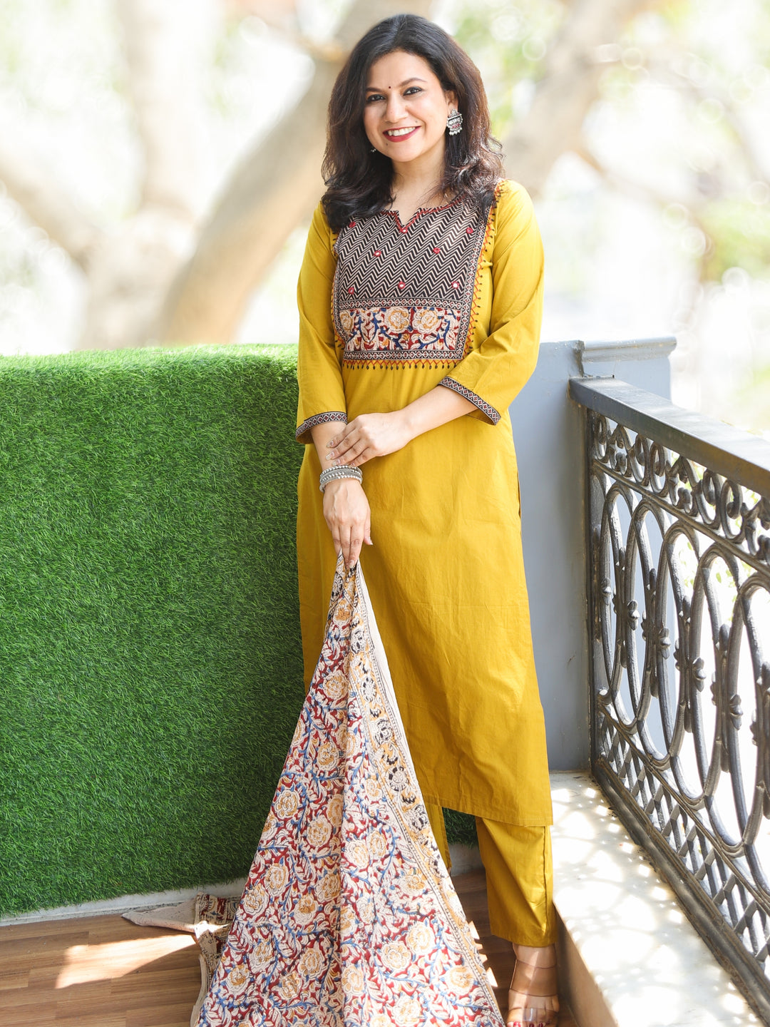 Pankhudi Dijon Yellow Zig-Zag Print Patch with Mirror Detailing Cotton 3 Piece Set