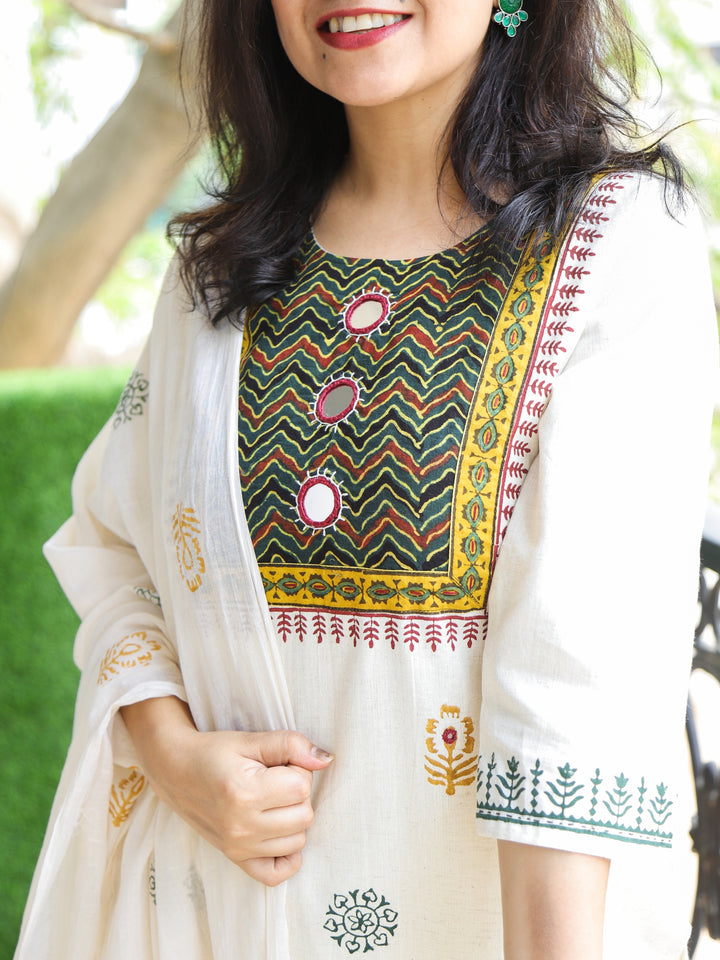 Roobi Shell White Kutch Work Patch Block Print Cotton 3 Piece Set-D2