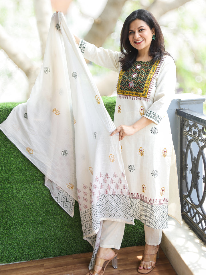 Roobi Shell White Kutch Work Patch Block Print Cotton 3 Piece Set-D2