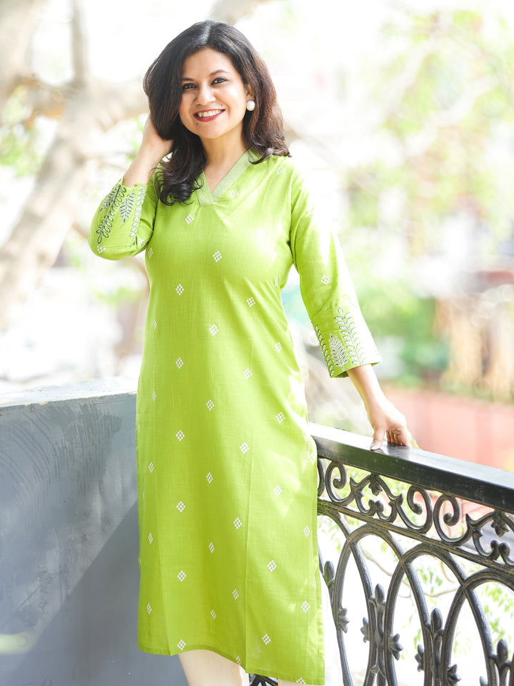 Rooprani Parrot Green V Neck with All Over Thread Buti Work Cotton Kurti