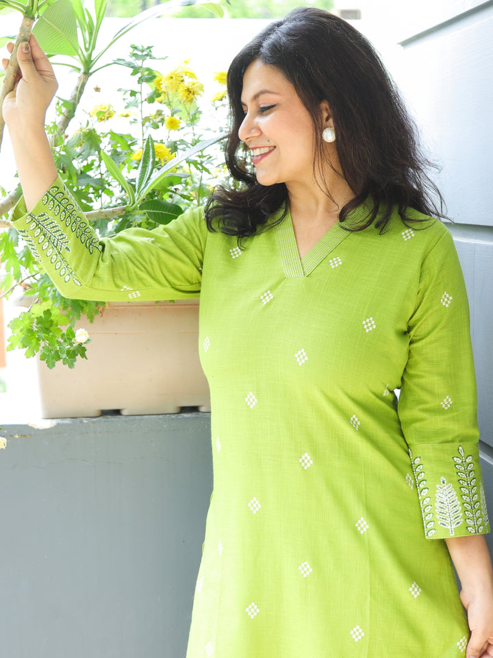 Rooprani Parrot Green V Neck with All Over Thread Buti Work Cotton Kurti