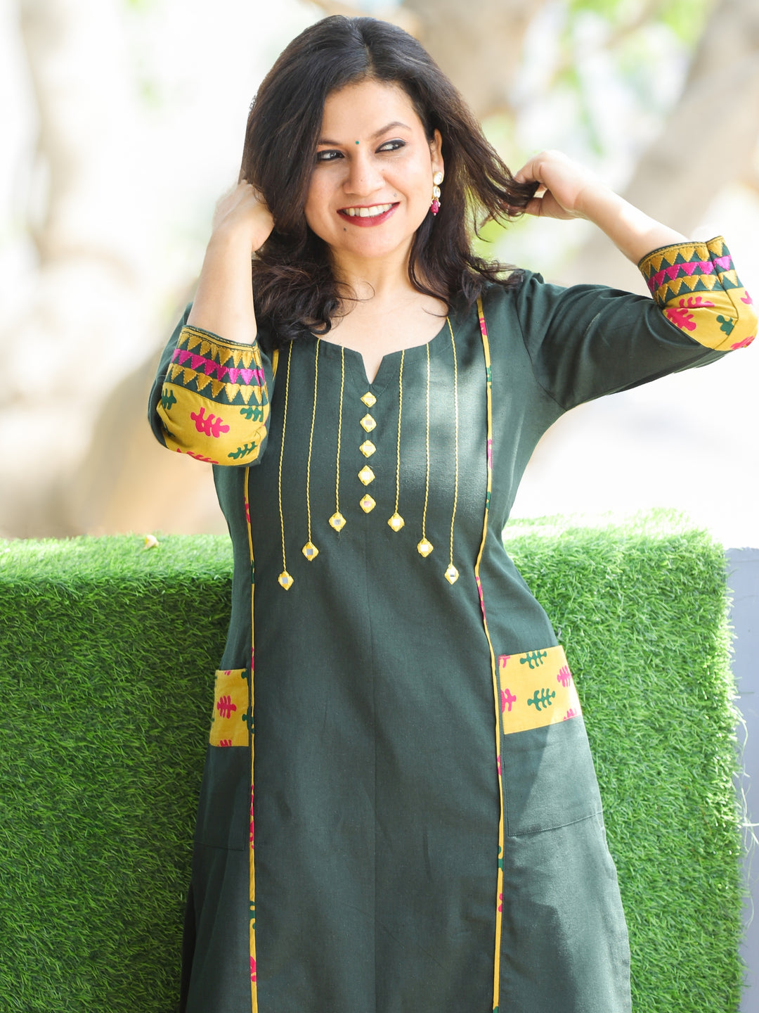 Aafeemi Sacramento Green Mirror Neck Work with Pocket Cotton Kurti