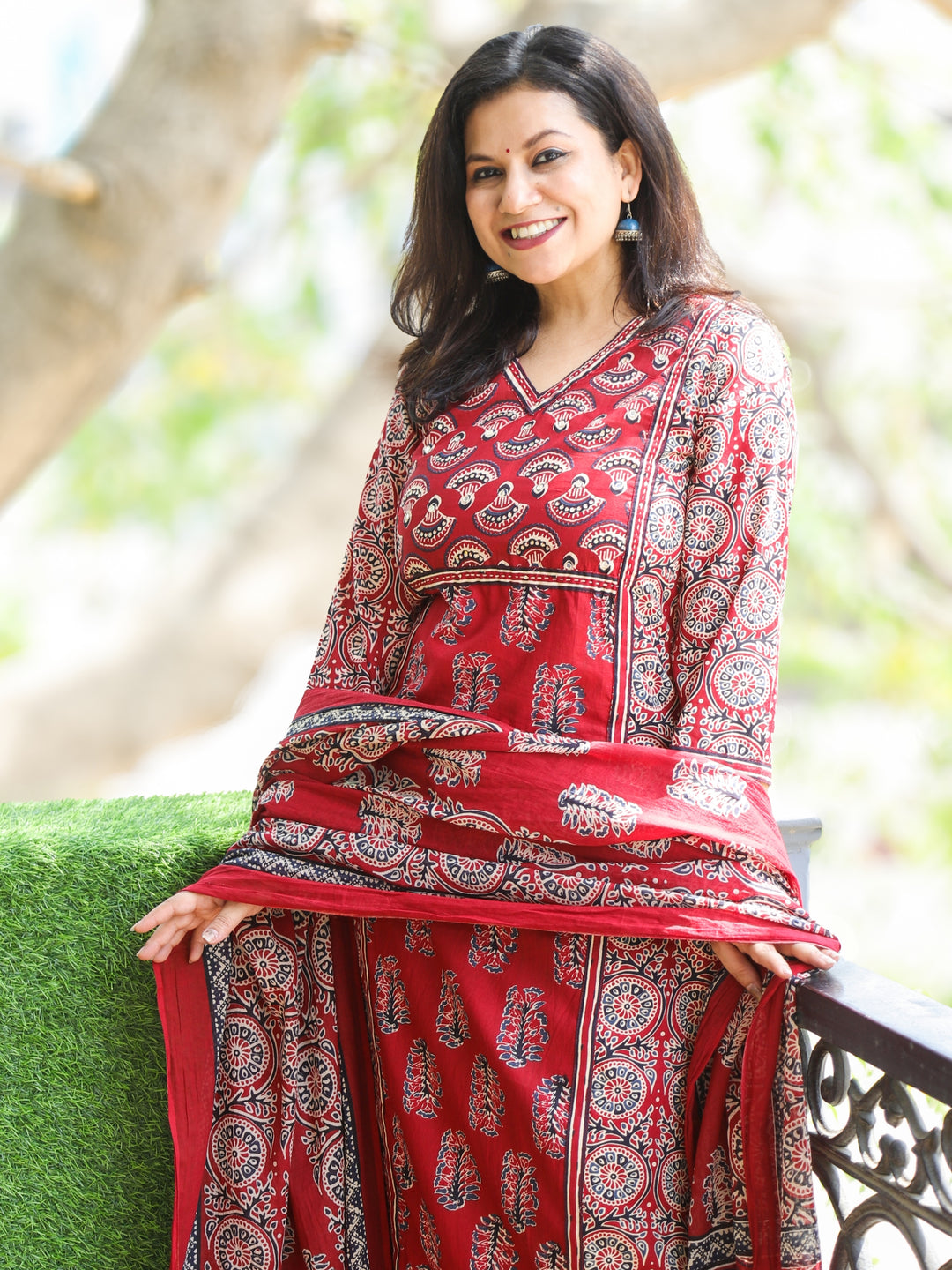 Aafeemi Cherry Red All Over Ajrak Printed Work with Mirror Cotton 3 Piece Set